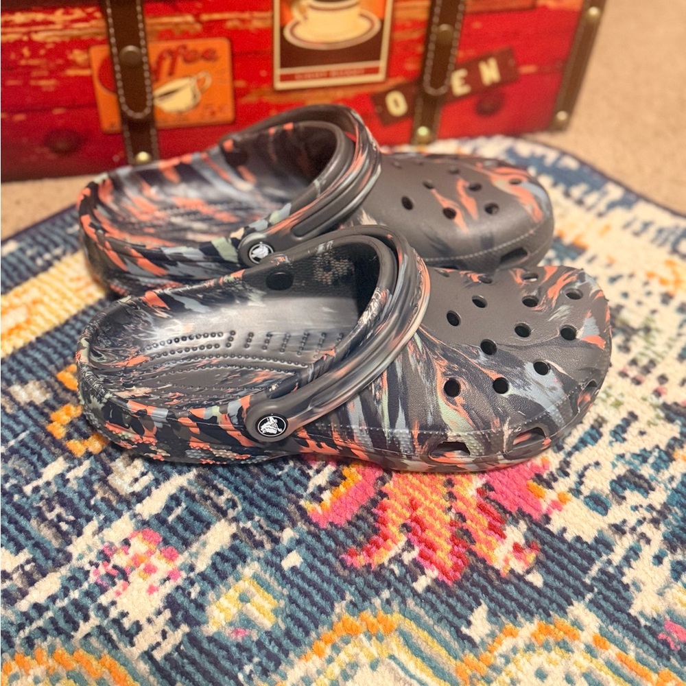 CROCS Men's Loafers - Gray